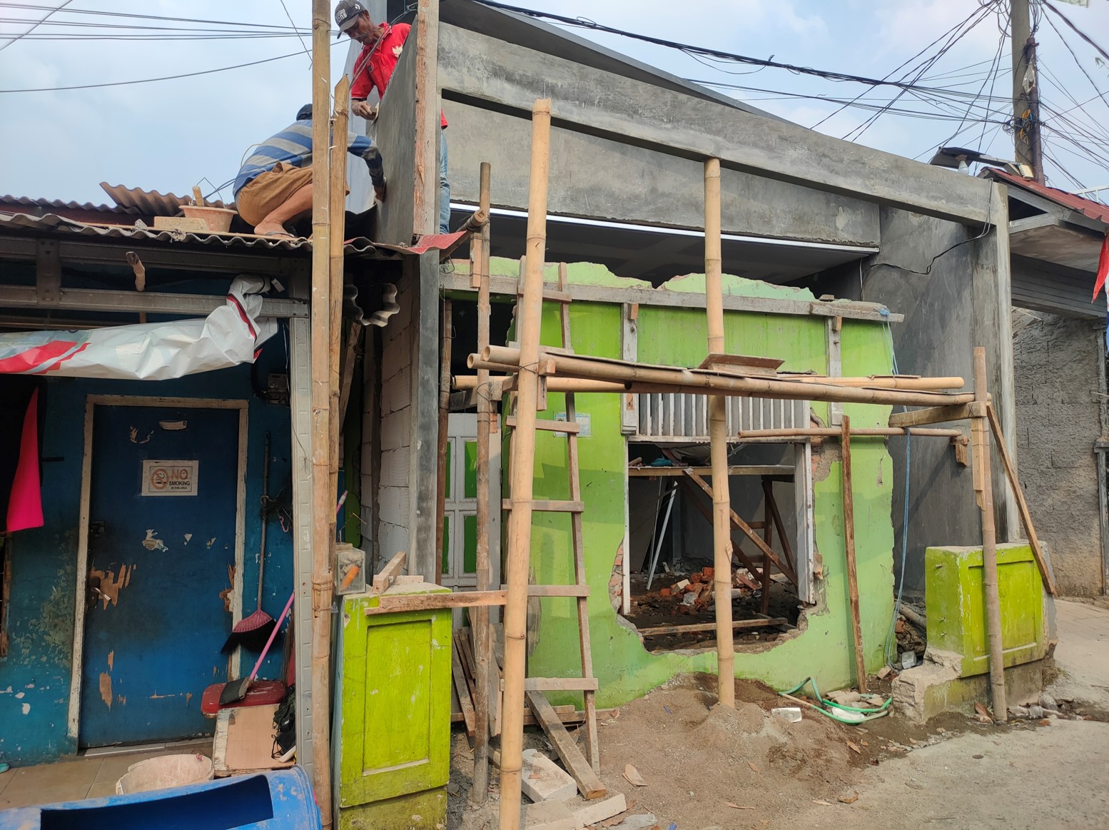 Pembangunan Rumah Kampung Cileungsi Deket Masjid Albarkah - foto 2